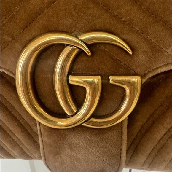 Gucci Tan Double G Marmont Medium Velvet Shoulder Bag - Picture 2 of 9